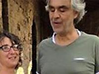 Bocelli a sorpresa per gli sposi - guarda il video